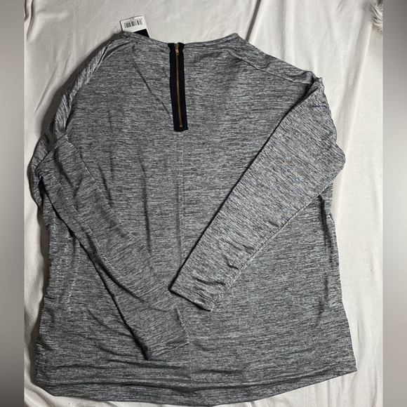 Mango Gray Top - Picture 3 of 3